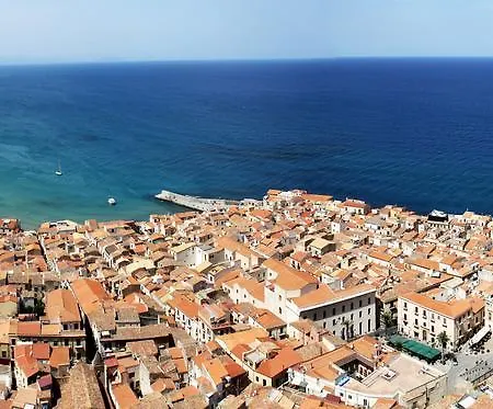 Lucrezia Apartment